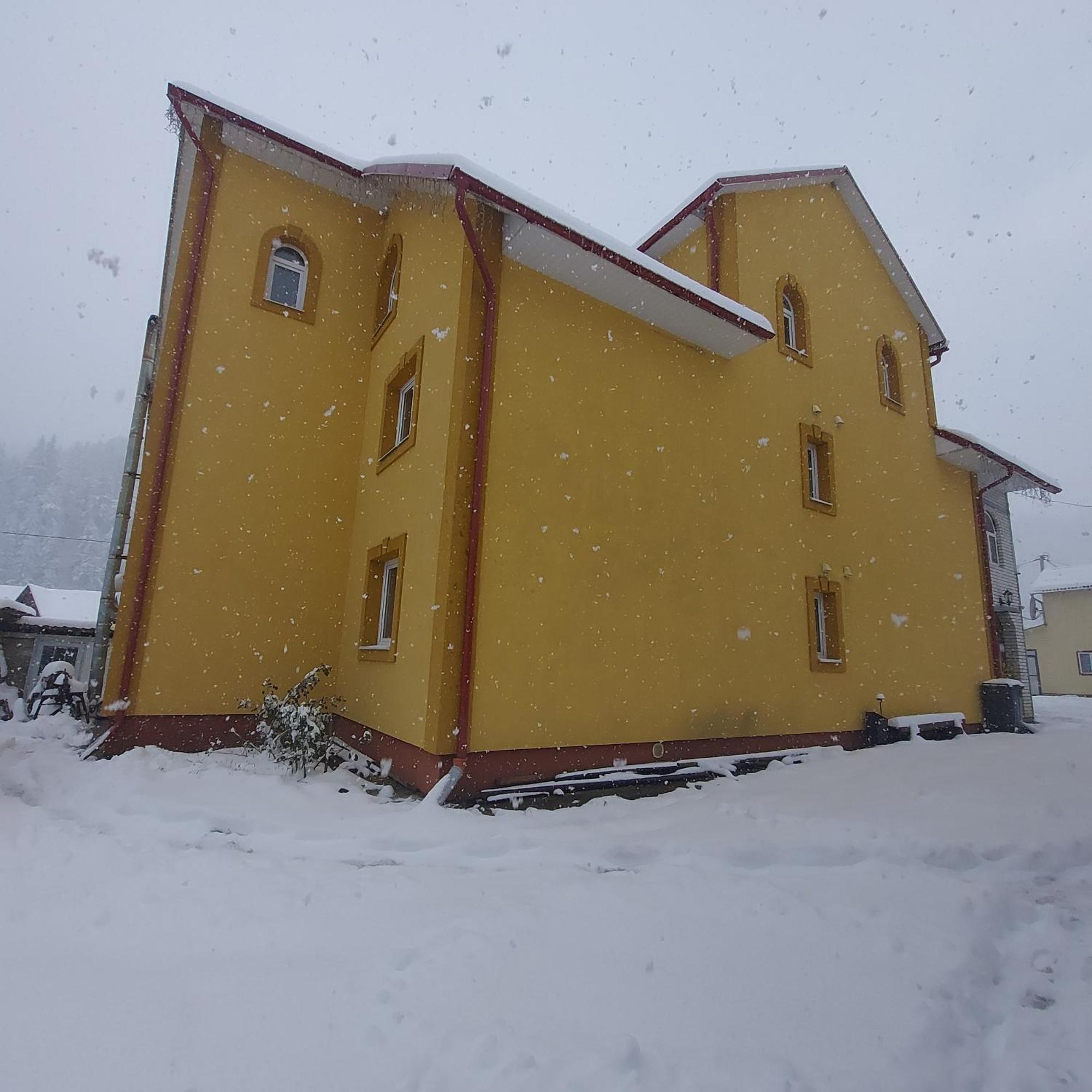 "Як Вдома" Буковель Hotel Exterior photo