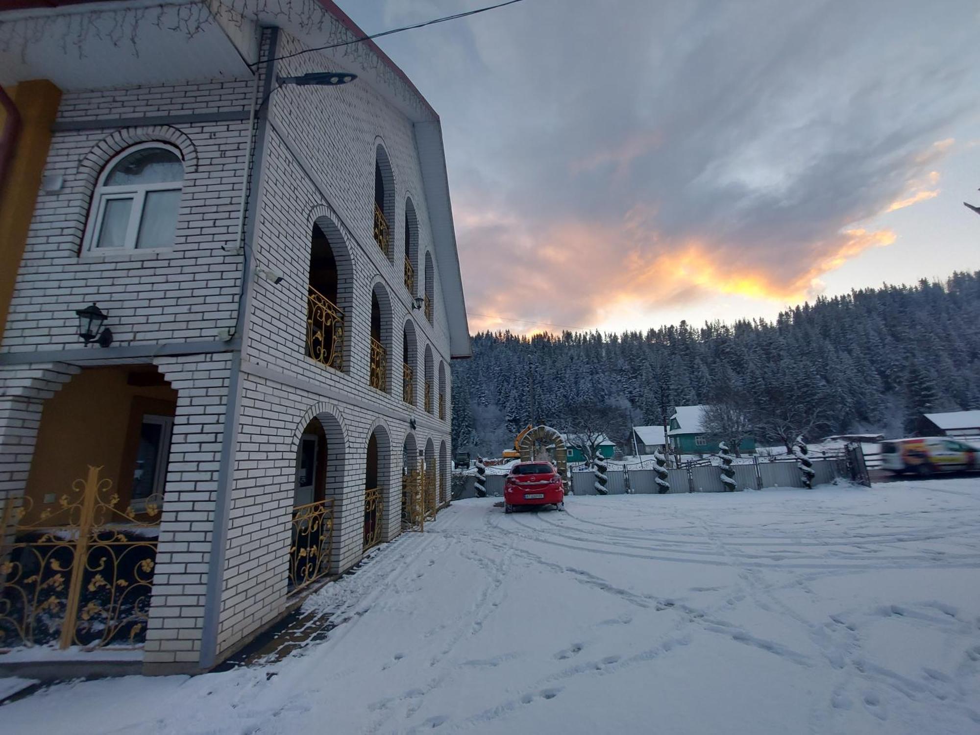 "Як Вдома" Буковель Hotel Exterior photo